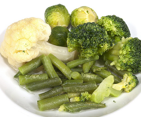 Брокколи отварное с овощами