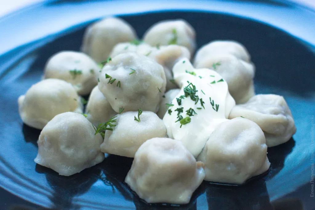 Пельмени отварные из курицы