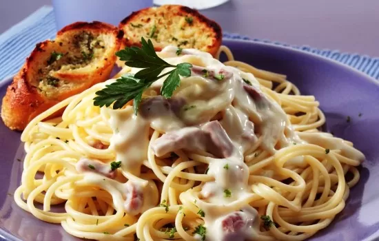 Макароны спагетти/сыр/ветчина/помидор черри св/соус слив